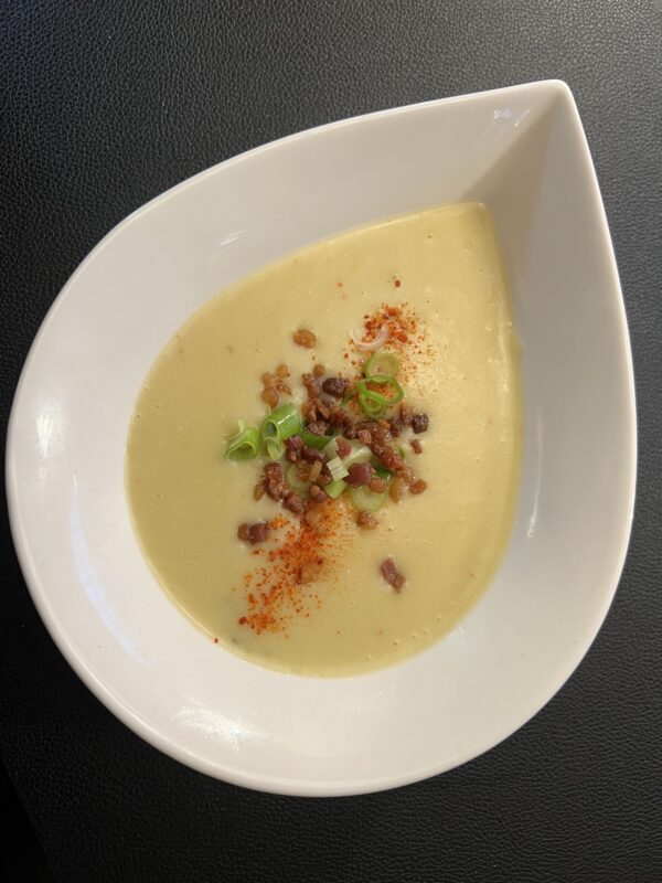 Jordskok-/kartoffelsuppe