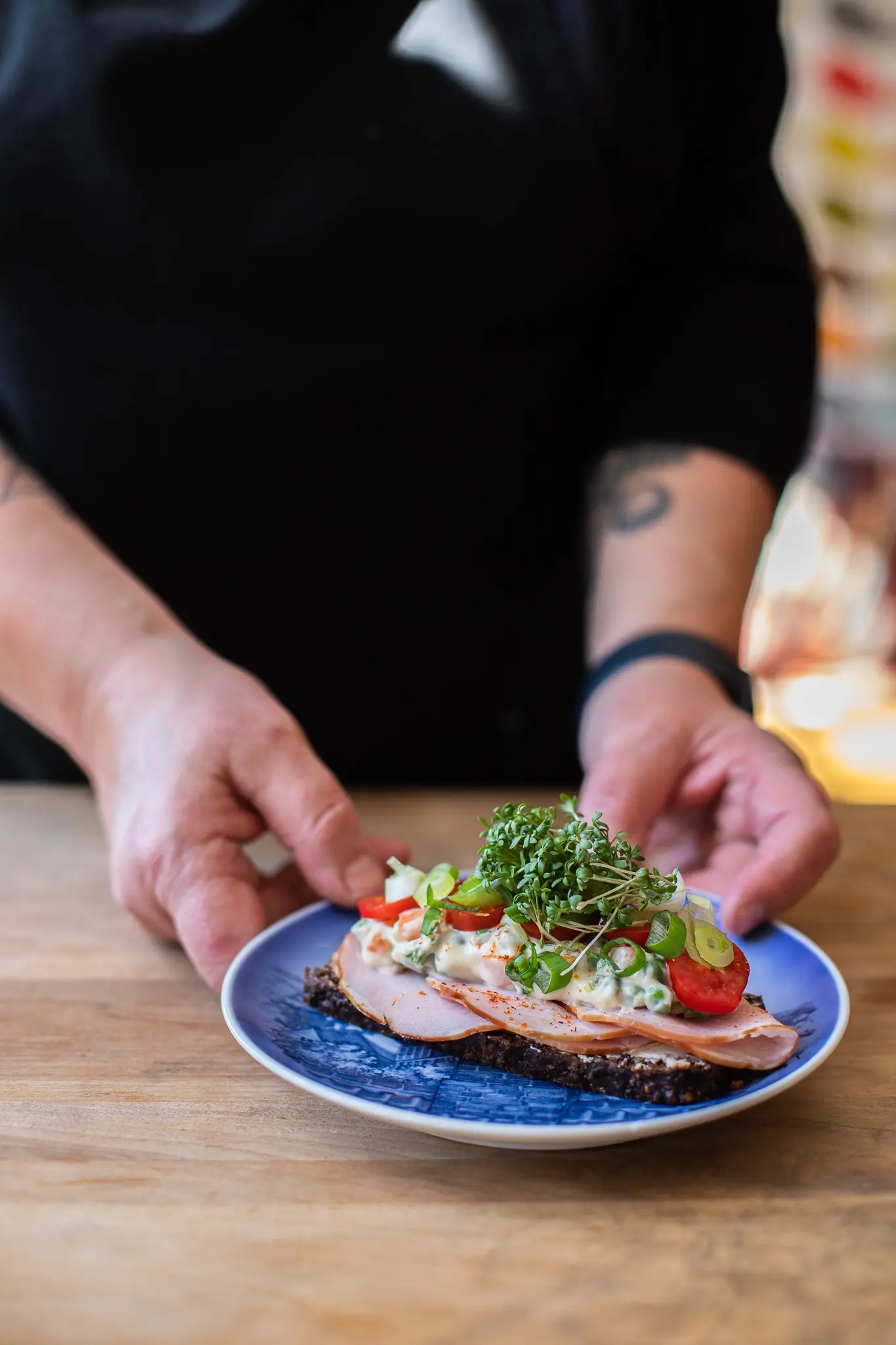 Hjemmelavet smørrebrød serveres i Ibens Smørrebrød